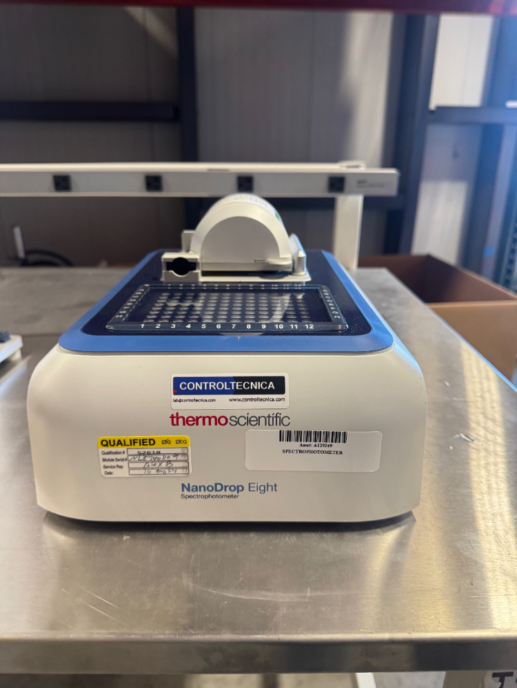 Image of Thermo NanoDrop Eight Spectrophotometer